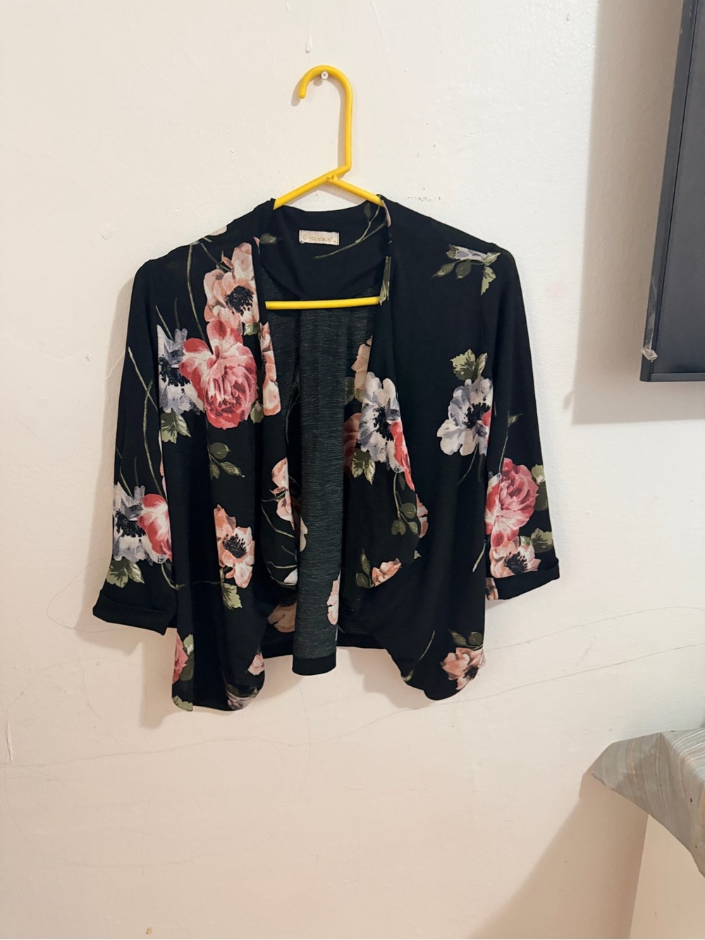 Amazon Black Floral Open-Front Cardigan with Pink and White Blooms